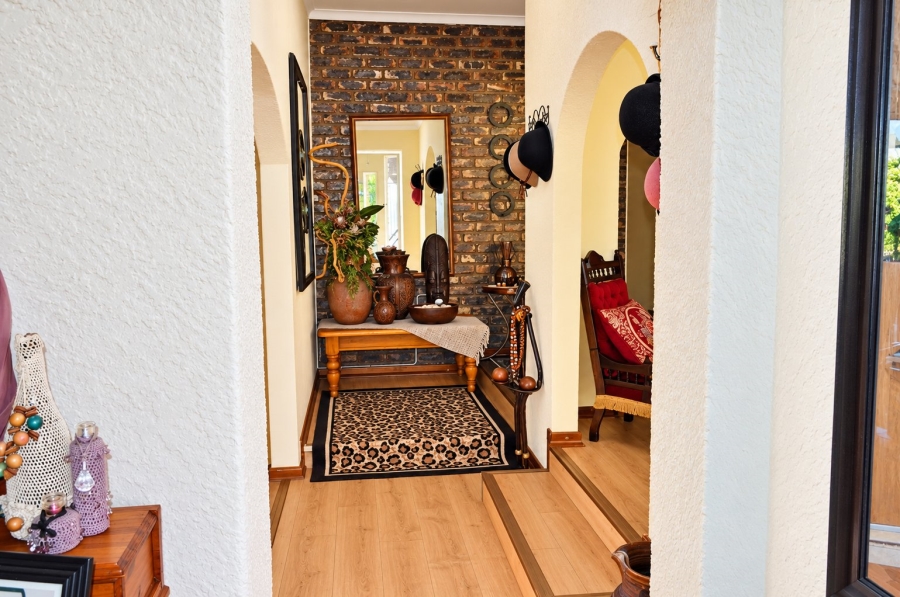 4 Bedroom Property for Sale in Wilkoppies North West